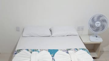 1 quarto, Wi-Fi de cortesia, roupa de cama