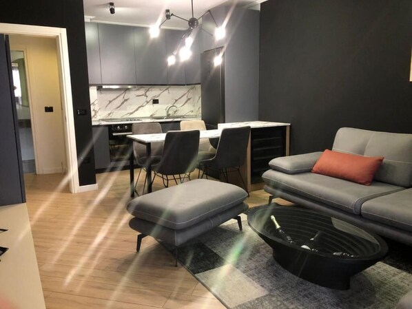 Apartment, 1 Bedroom | Private kitchen