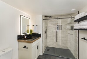 Shower, towels