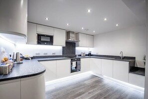 Fridge, microwave, oven, dishwasher