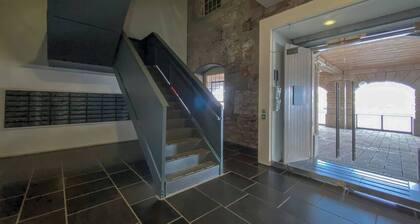 Luxurious 1 bed RWY apartment