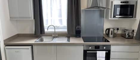 Fridge, microwave, oven, dishwasher
