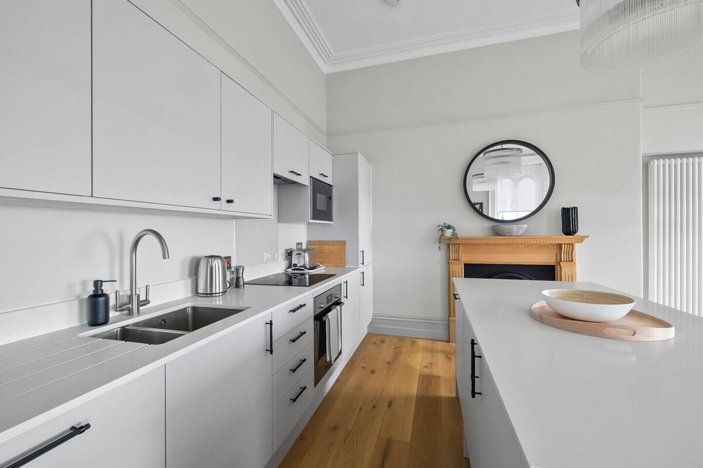 Refrigerador, microondas, horno, lavavajillas