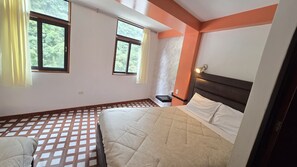 Family Room, River View