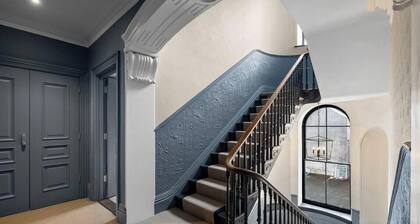 Huge spacious 8 bed luxury villa