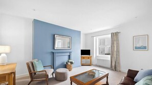 TV - 2 Bed - Apartment No. 1 Windsor Villas (Plymouth)