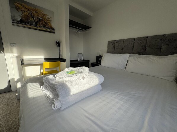 1 bedroom, iron/ironing board, WiFi