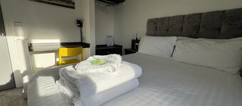 Paddington by Pureserviced Superior Rooms