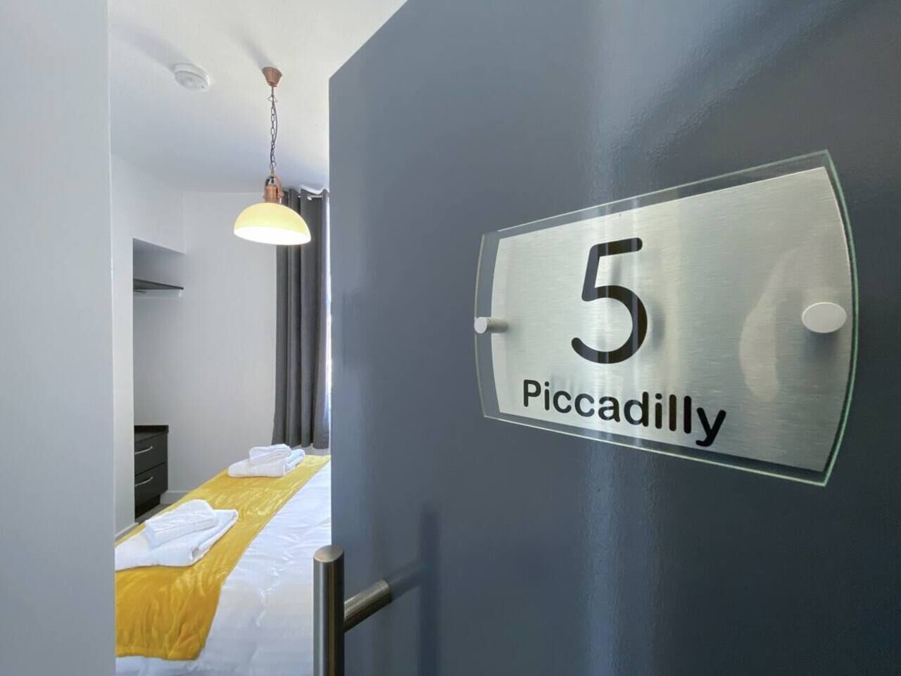 1 bedroom, iron/ironing board, WiFi