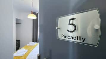 1 bedroom, iron/ironing board, WiFi