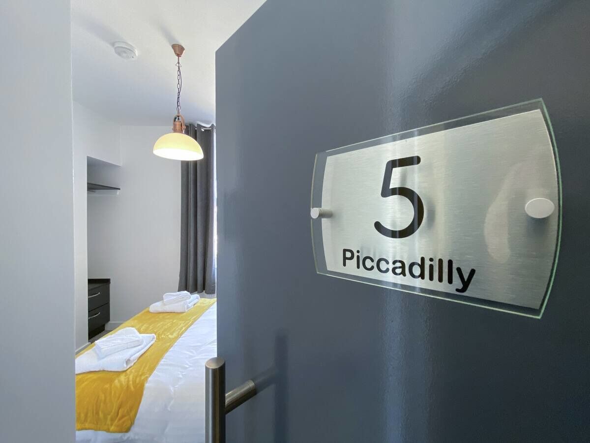 1 bedroom, iron/ironing board, WiFi