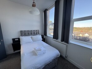 1 bedroom, iron/ironing board, WiFi