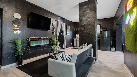 Smart TV, fireplace. California king wet room suite