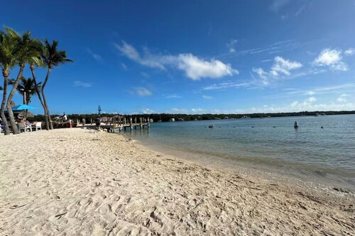 Charming 3-bedroom townhome between Miami and The Keys!