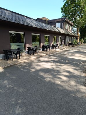Front of property - ' t Bed en tafel (Avelgem)