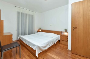 2 bedrooms, WiFi