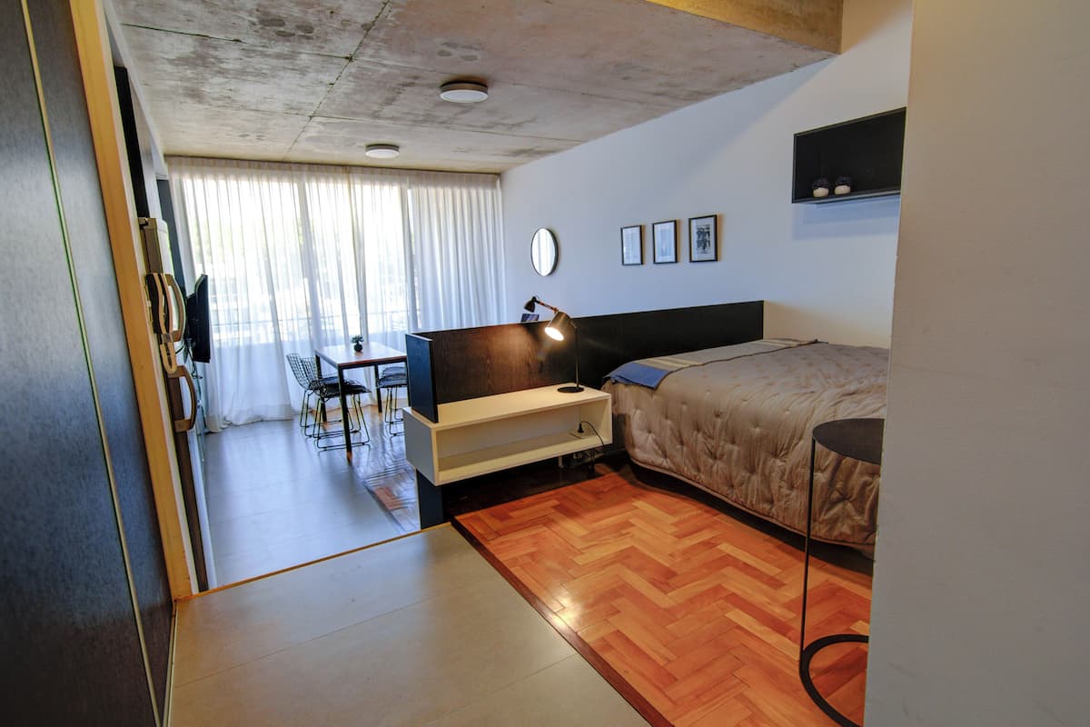 Comfort Studio, Balcony, City View | Iron/ironing board, free WiFi, bed sheets