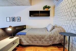 Comfort Studio, Balcony, City View