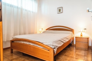 Apartment, 1 Bedroom, Balcony, Ocean View | 2 bedrooms