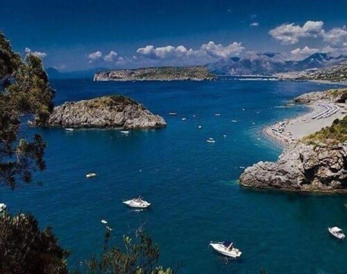 Villa Luna by the sea in Calabria