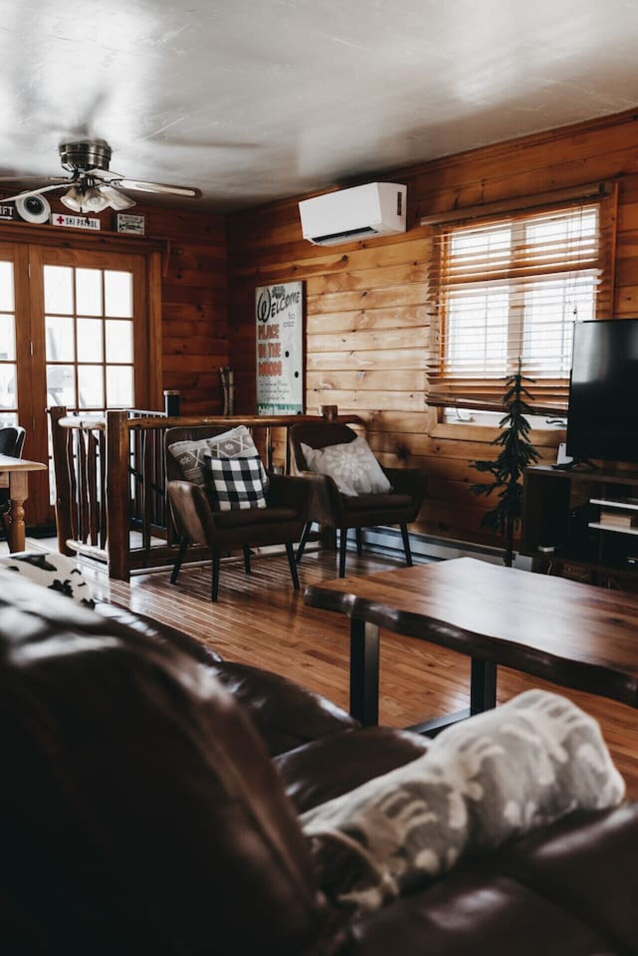 TV, fireplace, video games, stereo