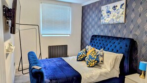 1 bedroom, iron/ironing board, travel cot, WiFi