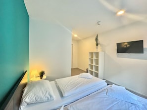 Classic Double or Twin Room, Patio, Courtyard View | Premium bedding, soundproofing, free cots/infant beds, travel cot - AR City Hotel Berlin (Berlin)