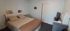 1 bedroom, iron/ironing board, free WiFi, bed sheets - Cocon à Crozon - Superb new apartment with view (Crozon)