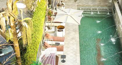 Maison Fahrenheit Hotel