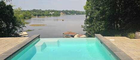 Piscine extérieure, piscine chauffée