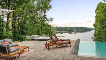 Piscine extérieure, piscine chauffée