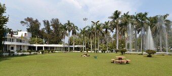 Tilyar Hotel And Resort