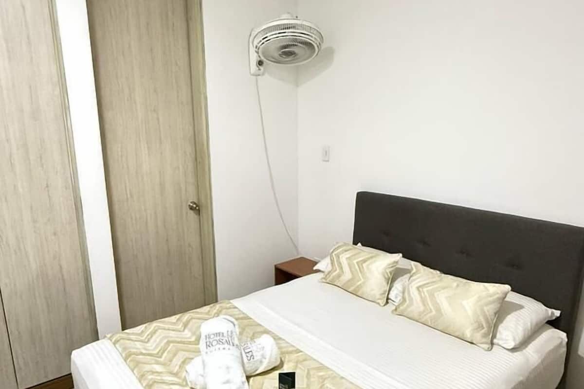 Basic Double Room