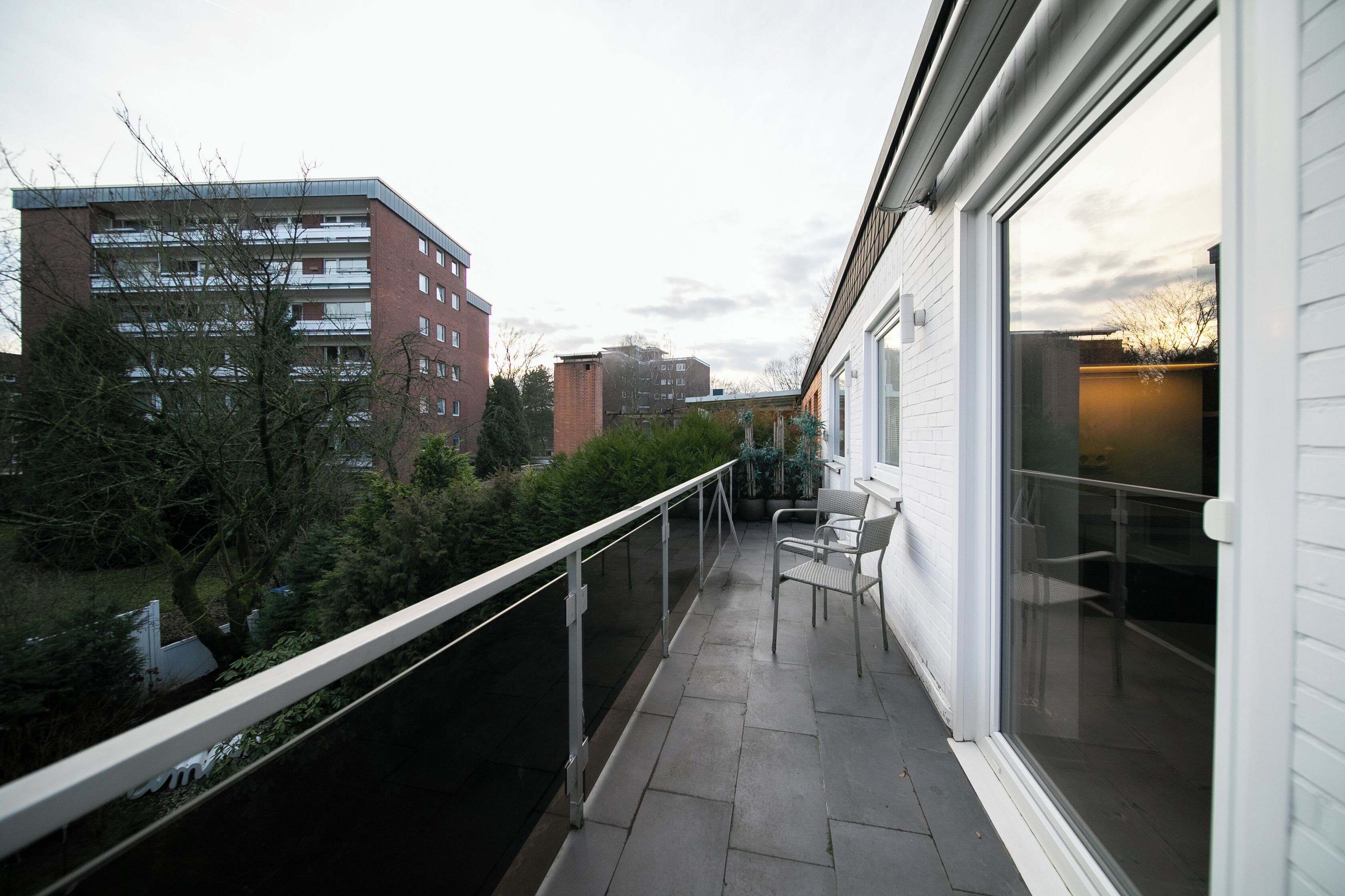 Superior-Apartment, Küche, Gartenblick | Terrasse/Patio