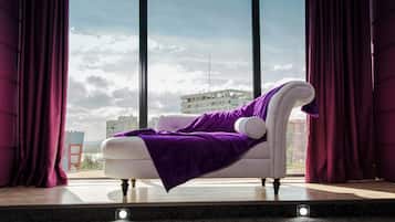 Deluxe Penthouse, Balcony, River View | 1 bedroom, blackout drapes, soundproofing, iron/ironing board