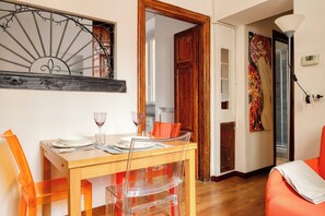 Private kitchen - JOIVY Welcoming flat in Porta Garibaldi (Milan)