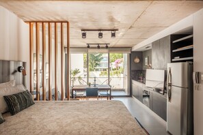 熨斗/熨衣板、搖籃/嬰兒床、免費無線上網、床單