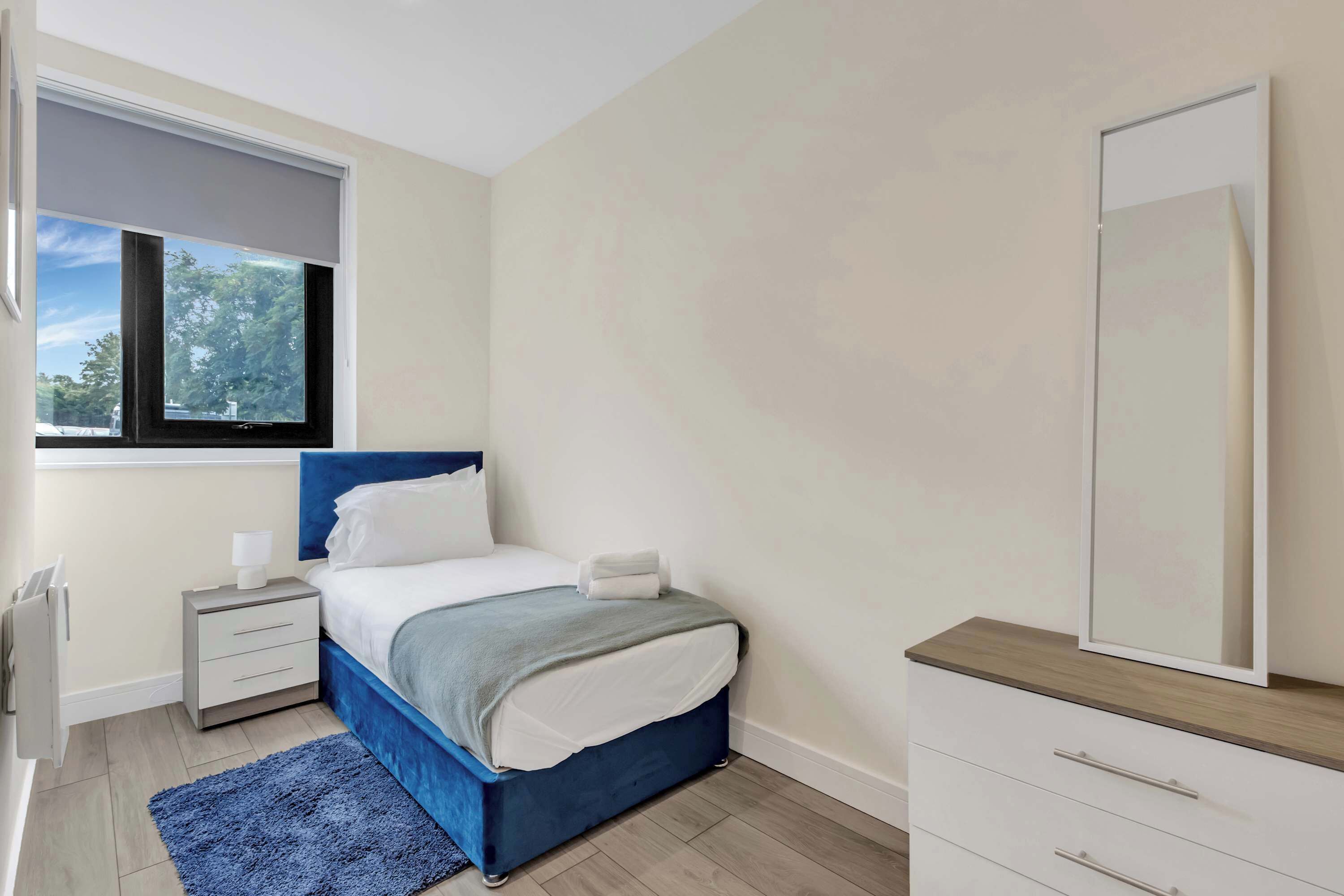 2 bedrooms, iron/ironing board, free WiFi, bed sheets