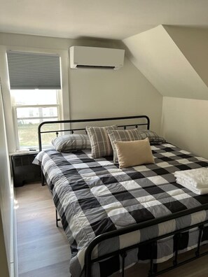 3 chambres, fer et planche à repasser, lit de bébé portatif, Wi-Fi