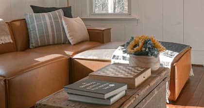 Charming Mtn Stay | Views, Hot Tub, Prime Location