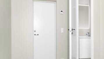 Classic Double Room | Desk, laptop workspace, iron/ironing board, free WiFi