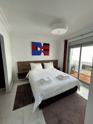 2 bedrooms, iron/ironing board, WiFi, bed sheets