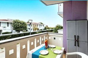 Balcony - Stay in our Beachside Flat (San Michele al Tagliamento)