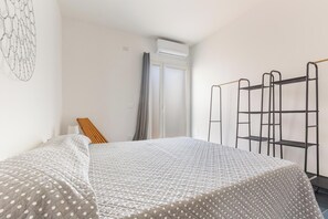 1 bedroom, iron/ironing board
