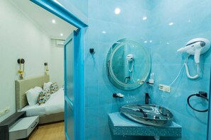 Doppel- oder Zweibettzimmer | Badezimmer