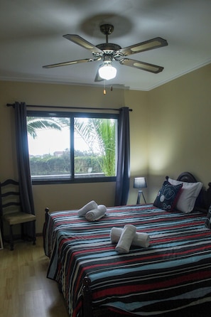 3 bedrooms, soundproofing, free WiFi - Waterfall House (Povoação)
