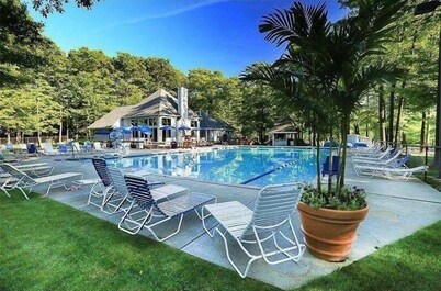 Escape to Tranquility at Mountain Top Condo!