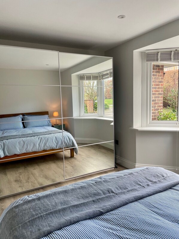 1 bedroom, iron/ironing board, travel crib, WiFi