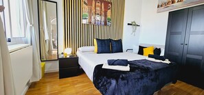 2 quartos, ferros/tábuas de passar roupa, Wi-Fi, roupa de cama