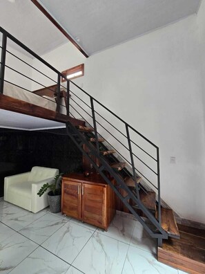 Zimmer, Balkon, Bergblick